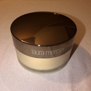 Laura Mercier Translucent Loose Powder - Glow